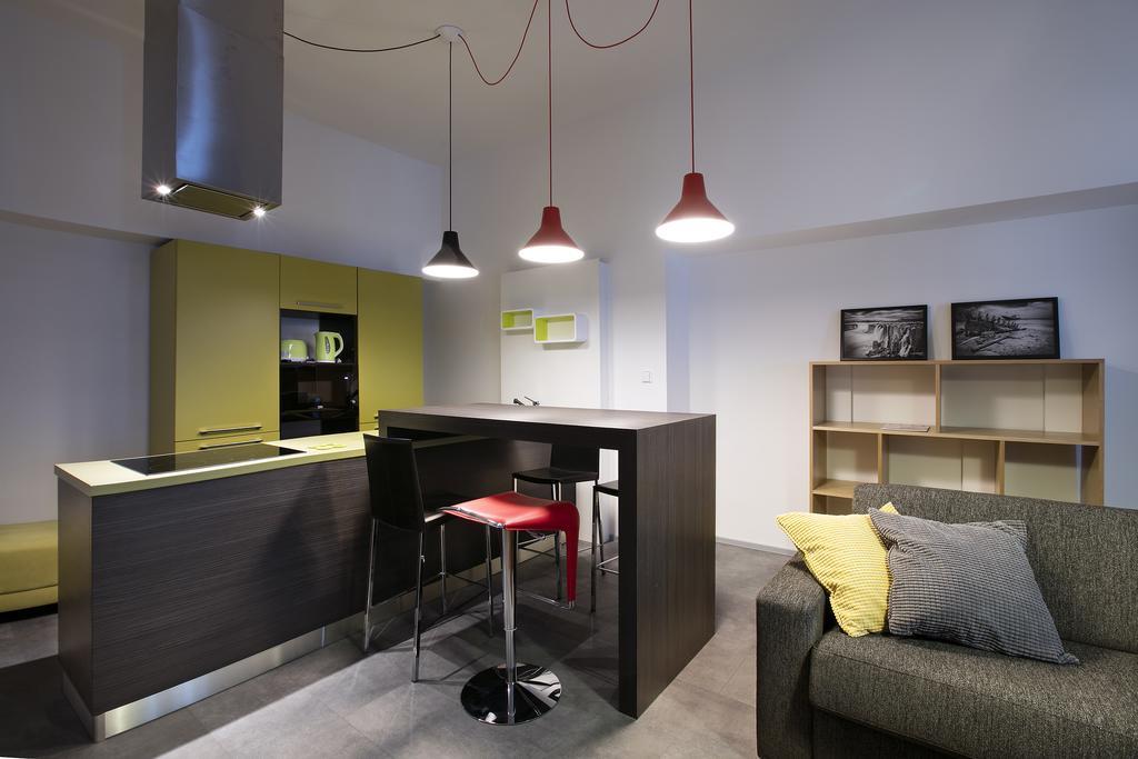 Apartments At The Blue Duckling Прага Екстер'єр фото