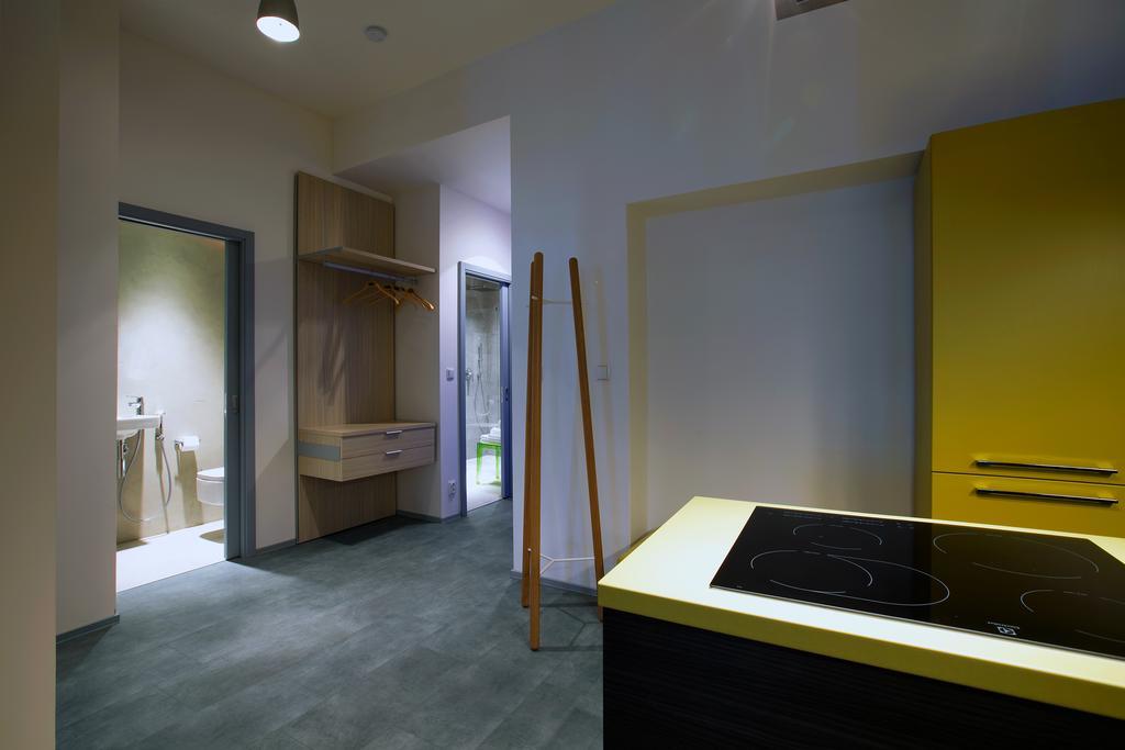 Apartments At The Blue Duckling Прага Екстер'єр фото