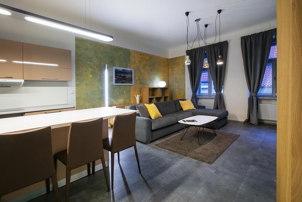 Apartments At The Blue Duckling Прага Екстер'єр фото