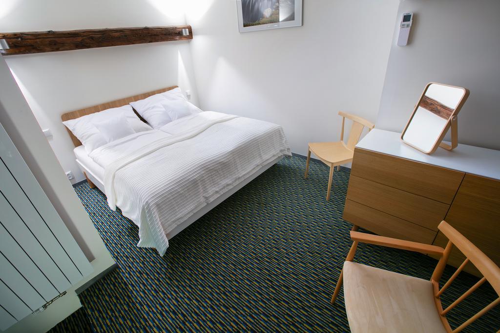 Apartments At The Blue Duckling Прага Екстер'єр фото
